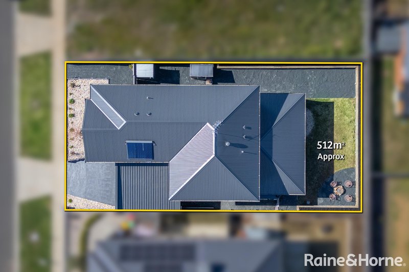 Photo - 12 Cotton Circuit, Gisborne VIC 3437 - Image 20