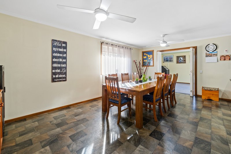 Photo - 12 Cowie Place, Hoppers Crossing VIC 3029 - Image 7