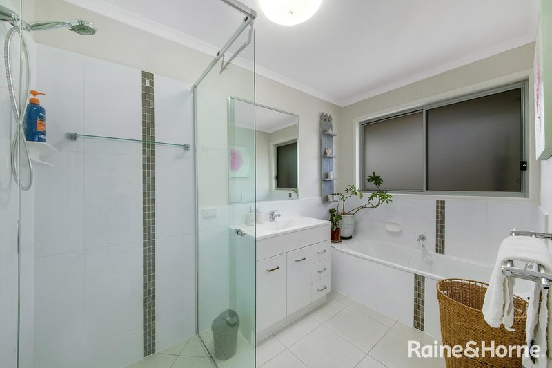 Photo - 12 Cradle Drive, New Auckland QLD 4680 - Image 9