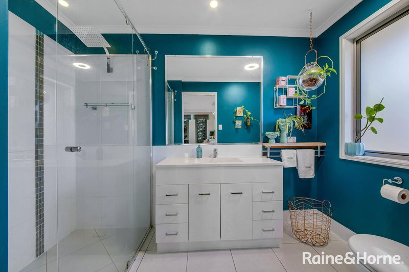 Photo - 12 Cradle Drive, New Auckland QLD 4680 - Image 5