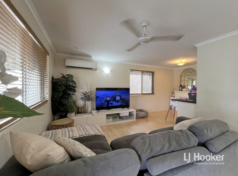 Photo - 12 Crinum Street, Crestmead QLD 4132 - Image 5