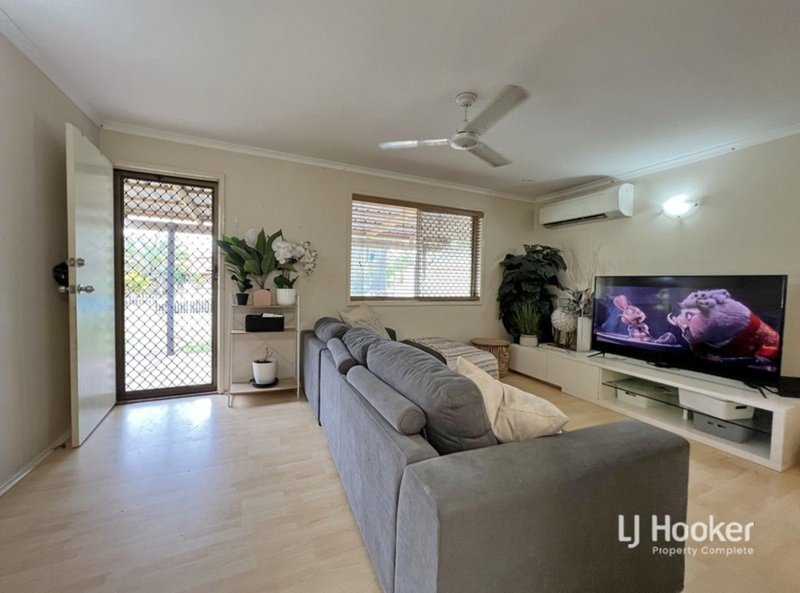 Photo - 12 Crinum Street, Crestmead QLD 4132 - Image 6