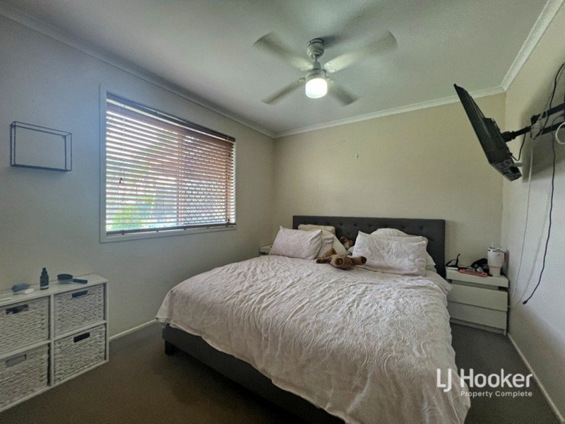 Photo - 12 Crinum Street, Crestmead QLD 4132 - Image 7