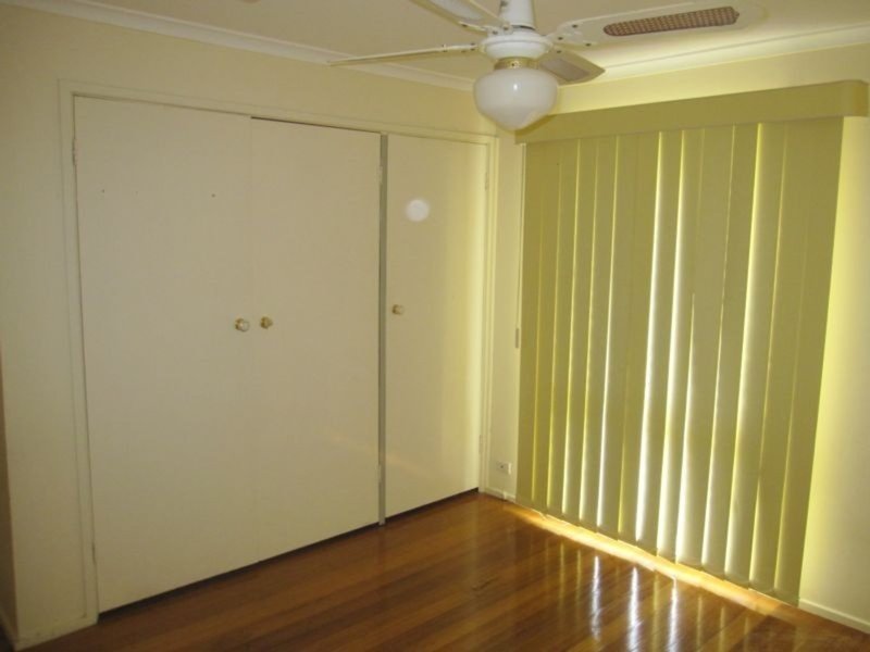 Photo - 12 Cromwell Road, Kings Park VIC 3021 - Image 4