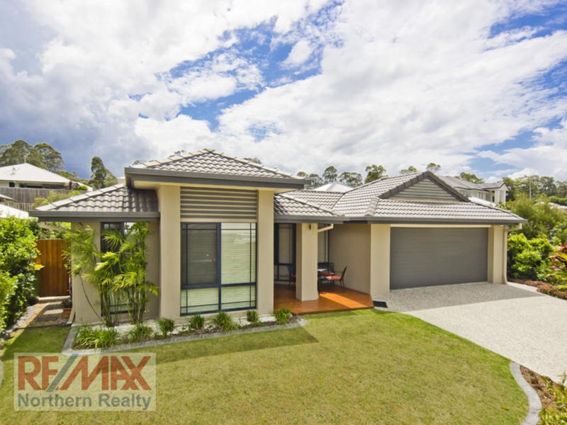 12 Crossing Drive, Eatons Hill QLD 4037