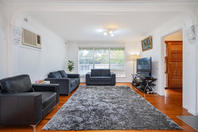 Photo - 12 Crossley Crescent, Coolaroo VIC 3048 - Image 3