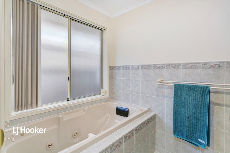 Photo - 12 Crowhurst Street, Golden Grove SA 5125 - Image 18