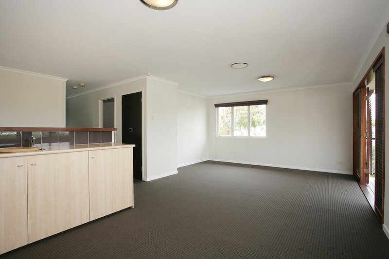 Photo - 12 Crown Street, South Brisbane QLD 4101 - Image 9