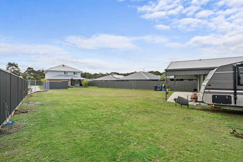 Photo - 12 Cudmore Crescent, Wyee NSW 2259 - Image 7