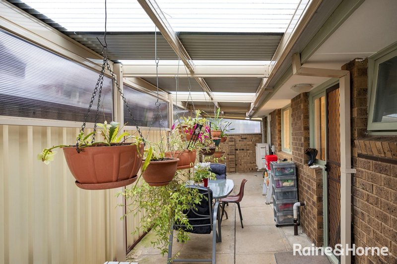 Photo - 12 Cumbernauld Crescent, Deer Park VIC 3023 - Image 15