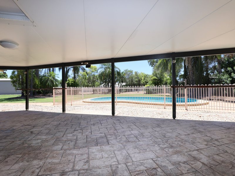 Photo - 12 Cunningham Drive, Emerald QLD 4720 - Image 23