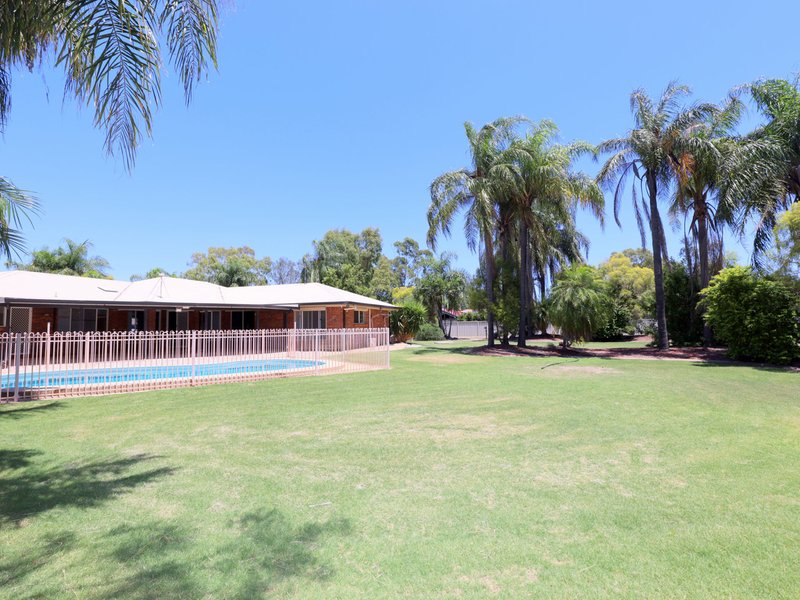 Photo - 12 Cunningham Drive, Emerald QLD 4720 - Image 25