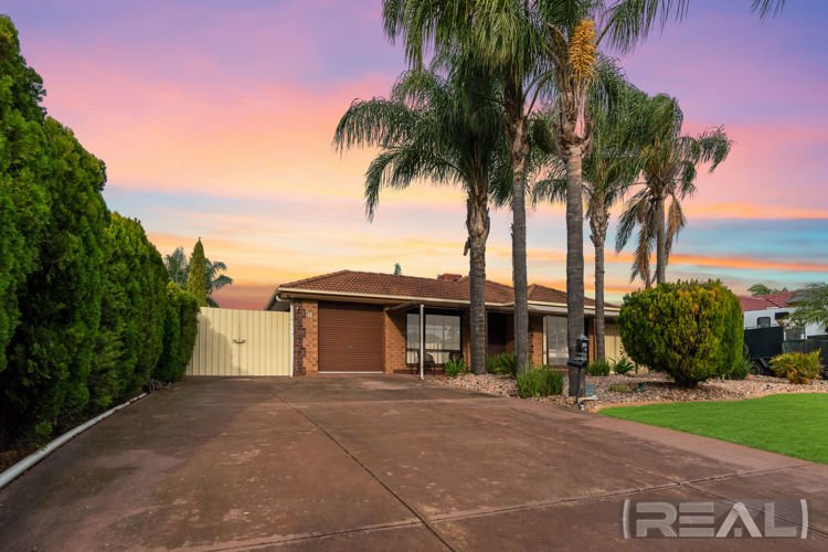 Photo - 12 Currumbin Avenue, Blakeview SA 5114 - Image 1