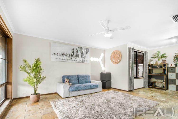 Photo - 12 Currumbin Avenue, Blakeview SA 5114 - Image 13