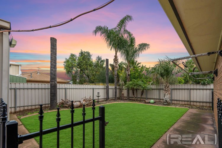 Photo - 12 Currumbin Avenue, Blakeview SA 5114 - Image 24