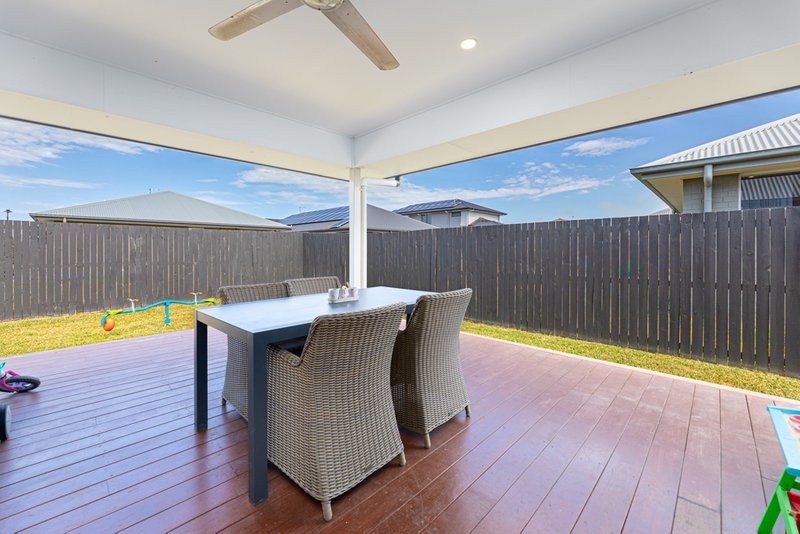 Photo - 12 Curtis Street, Burpengary East QLD 4505 - Image 13