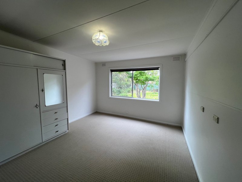 Photo - 12 Cuthbert Street, Niddrie VIC 3042 - Image 3