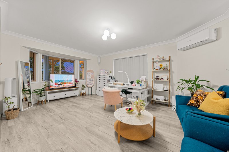 Photo - 12 Daffodil Place, Runcorn QLD 4113 - Image 2