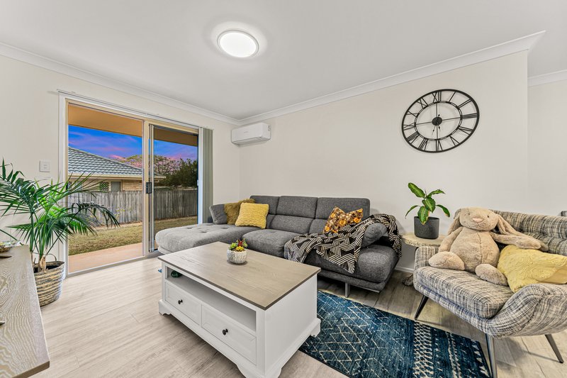 Photo - 12 Daffodil Place, Runcorn QLD 4113 - Image 11