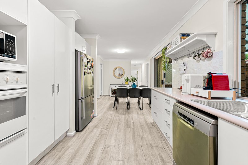 Photo - 12 Daffodil Place, Runcorn QLD 4113 - Image 12