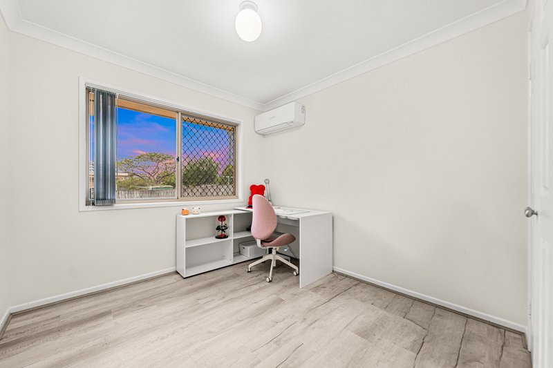 Photo - 12 Daffodil Place, Runcorn QLD 4113 - Image 18
