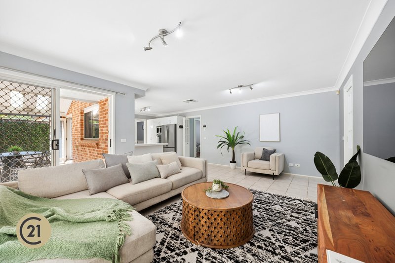 Photo - 12 Daintree Place, Dural NSW 2158 - Image 6