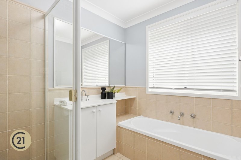 Photo - 12 Daintree Place, Dural NSW 2158 - Image 13