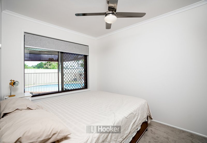 Photo - 12 Dampier Court, Boronia Heights QLD 4124 - Image 11