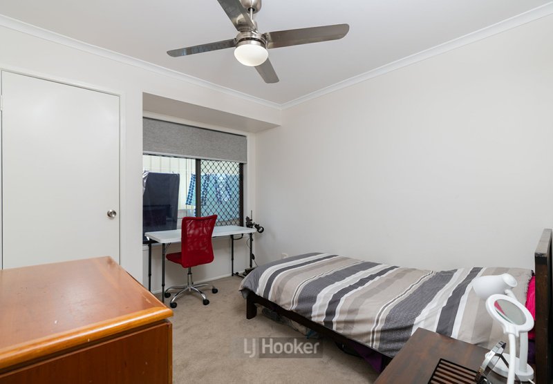 Photo - 12 Dampier Court, Boronia Heights QLD 4124 - Image 12