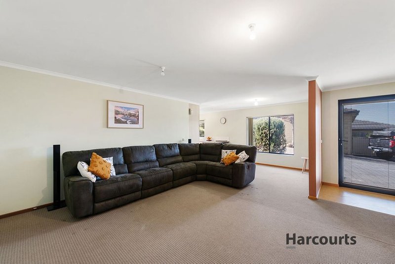 Photo - 1/2 Dana Drive, Devonport TAS 7310 - Image 2