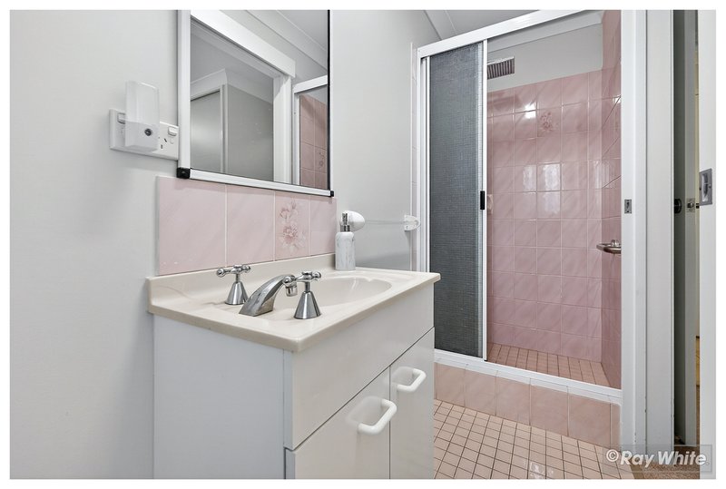 Photo - 12 Danker Street, Norman Gardens QLD 4701 - Image 12