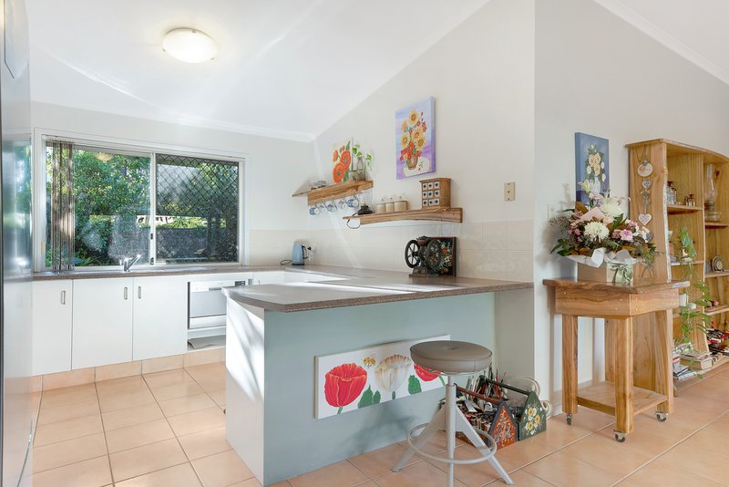 Photo - 12 Darby Street, North Lakes QLD 4509 - Image 4