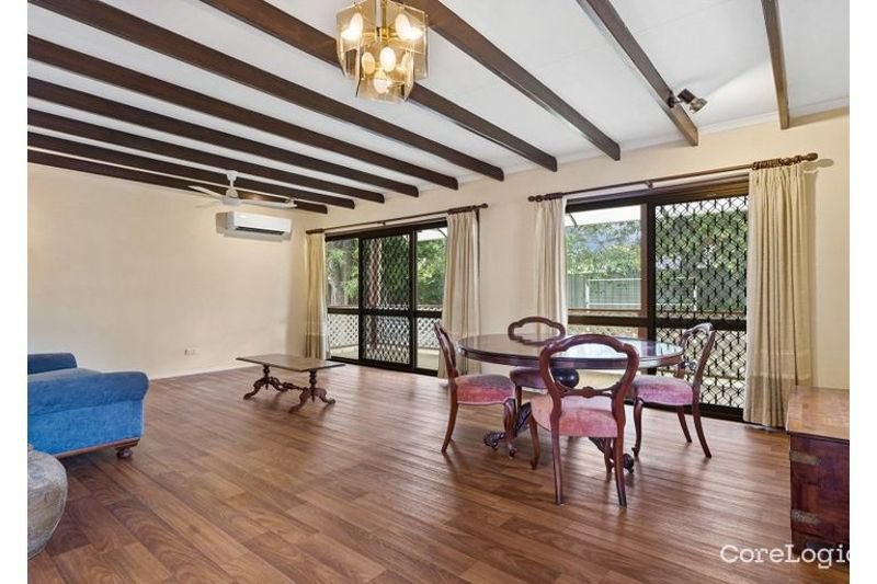 Photo - 12 Darnell Street, Sunnybank Hills QLD 4109 - Image 2