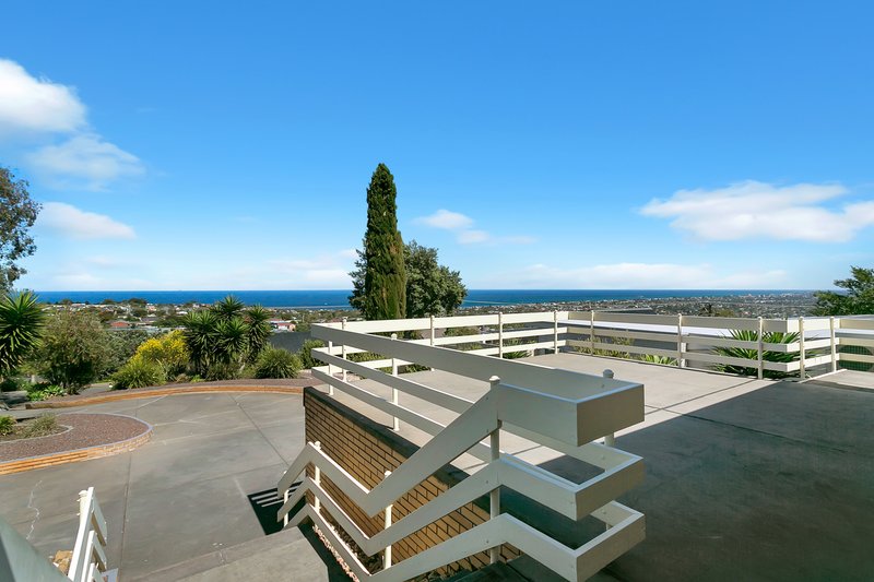 Photo - 12 Davey Crescent, Seaview Downs SA 5049 - Image 6