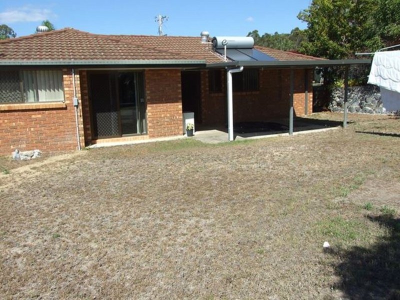 Photo - 12 Davina Street, Boyne Island QLD 4680 - Image 8