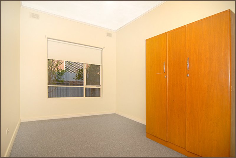 Photo - 12 Day Avenue, Rostrevor SA 5073 - Image 7