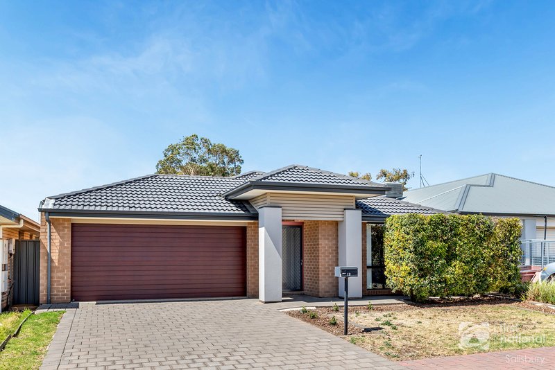 Photo - 12 Days Drive, Munno Para West SA 5115 - Image 2