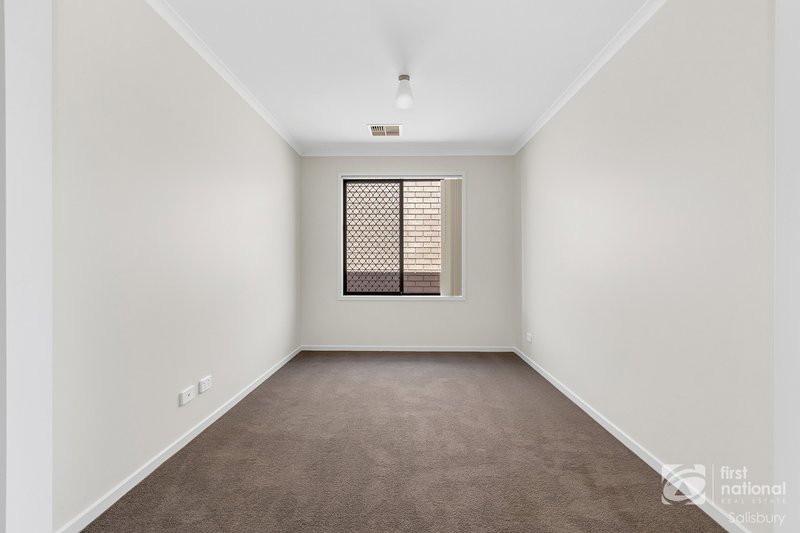 Photo - 12 Days Drive, Munno Para West SA 5115 - Image 6