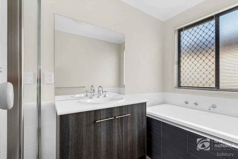 Photo - 12 Days Drive, Munno Para West SA 5115 - Image 8