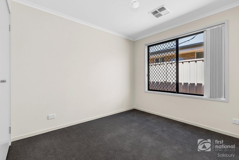 Photo - 12 Days Drive, Munno Para West SA 5115 - Image 10