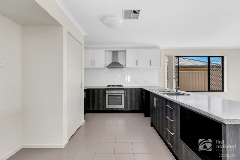 Photo - 12 Days Drive, Munno Para West SA 5115 - Image 12