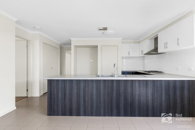 Photo - 12 Days Drive, Munno Para West SA 5115 - Image 14