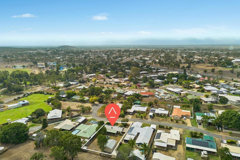 Photo - 12 Deakin Close, Gracemere QLD 4702 - Image 8