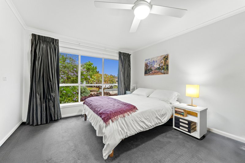Photo - 12 Deavey Court, Altona VIC 3018 - Image 5