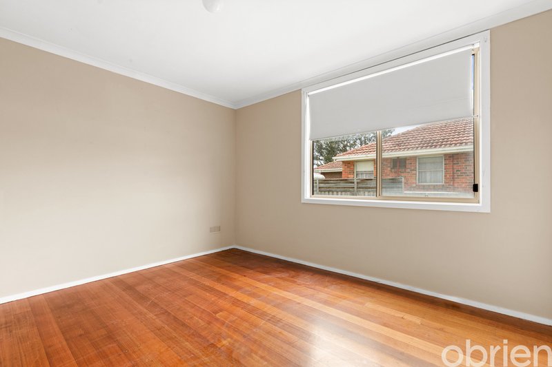Photo - 12 Deborah Street, Werribee VIC 3030 - Image 5