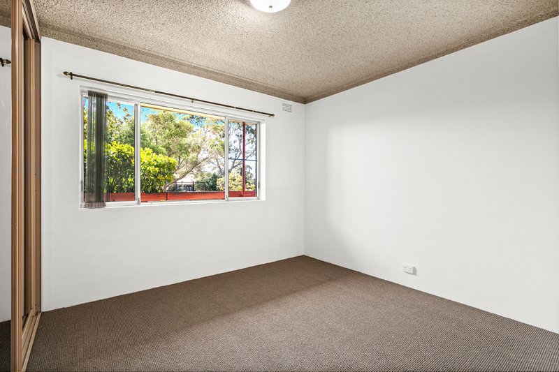 Photo - 1/2 Denison Avenue, Barrack Heights NSW 2528 - Image 4