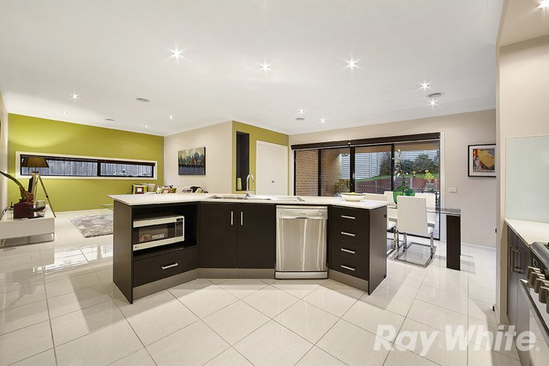 Photo - 12 Derby Place, Mulgrave VIC 3170 - Image 3