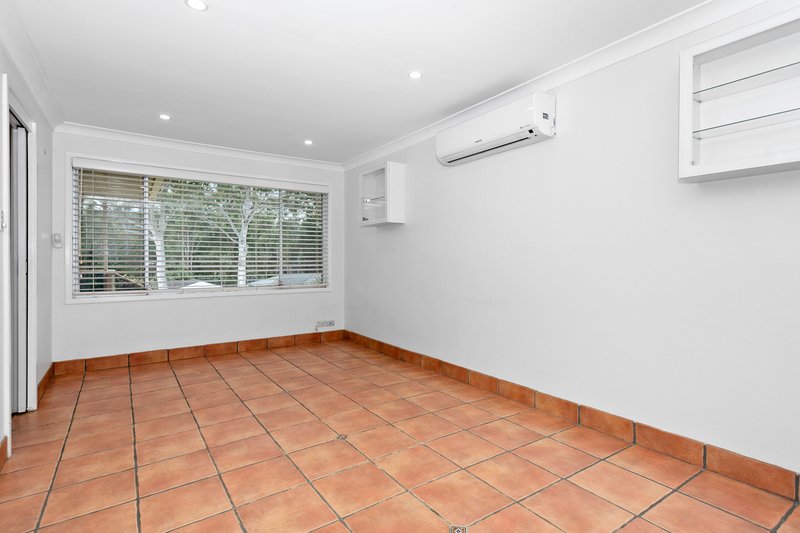 Photo - 12 Desley Crescent, Prospect NSW 2148 - Image 3