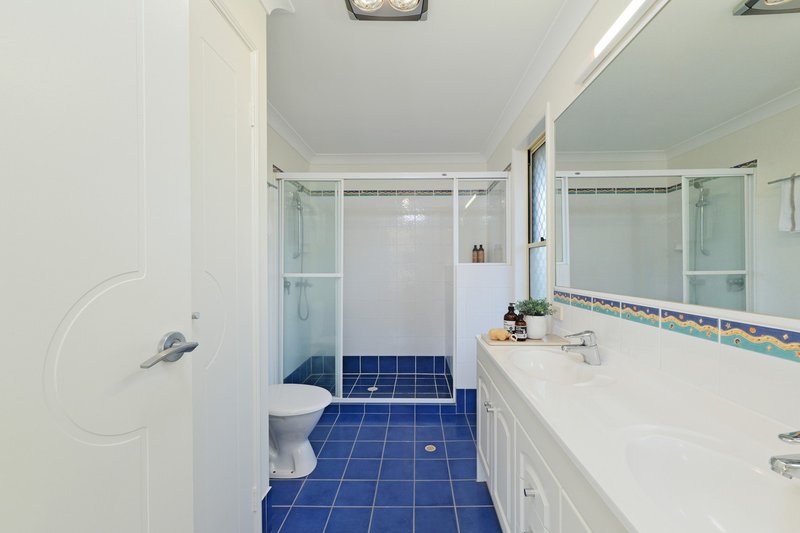 Photo - 12 Dicaprio Close, Keperra QLD 4054 - Image 4