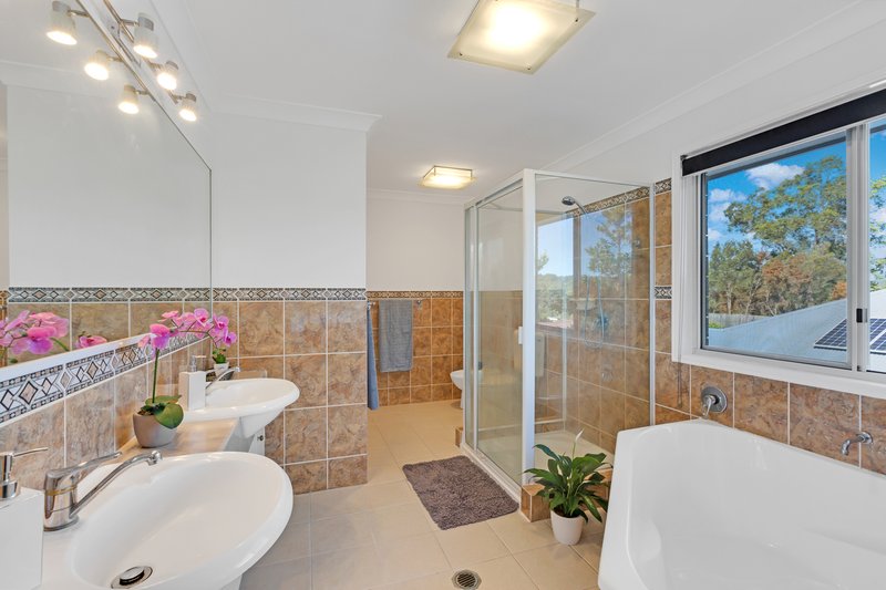 Photo - 12 Diorama Court, Eatons Hill QLD 4037 - Image 17